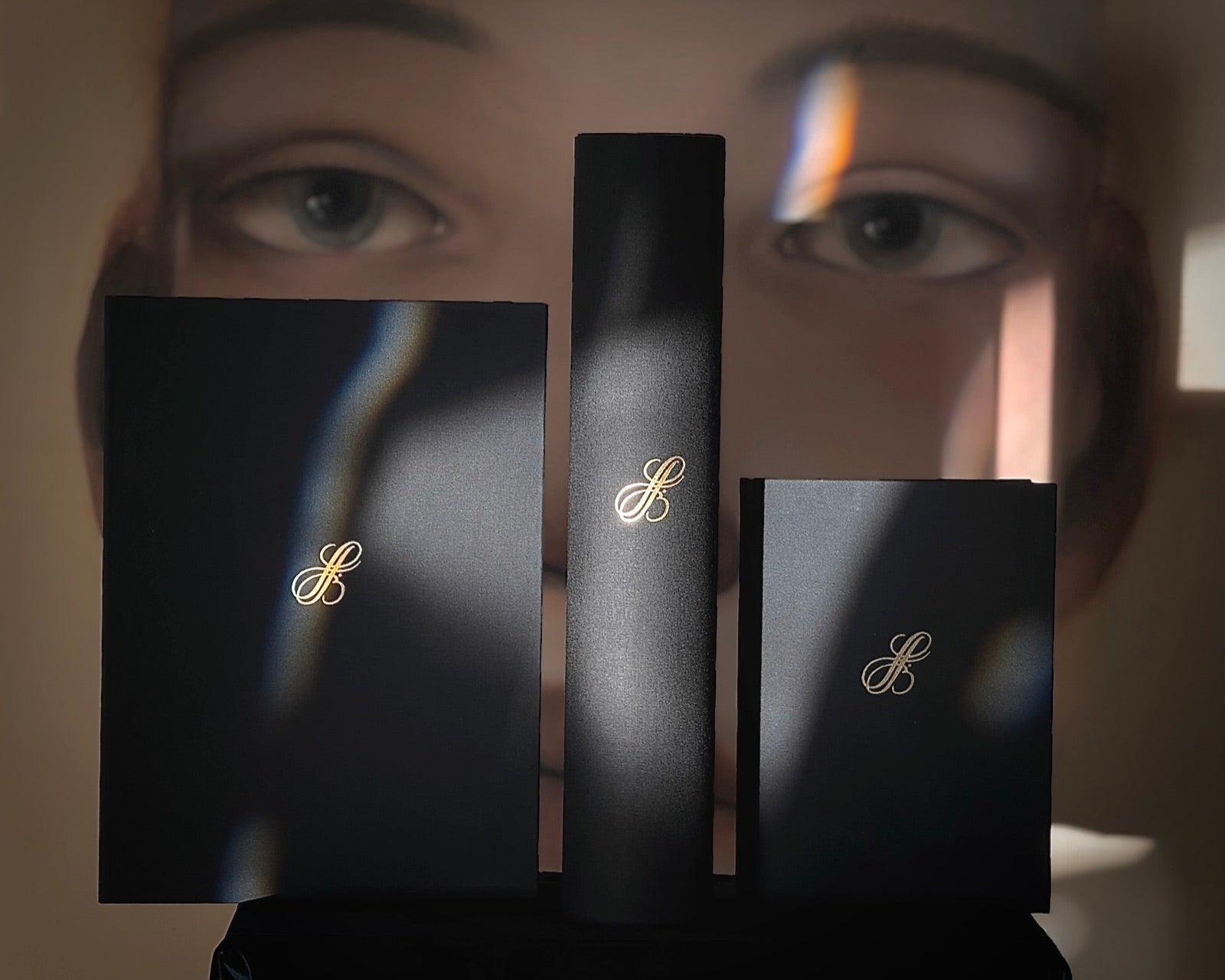 Obalové designové materiály Léna Brauner